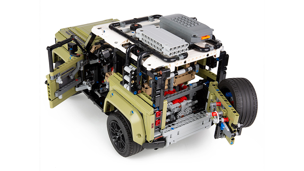 Shop Land Rover LEGO® TECHNIC ™ LAND ROVER DEFENDER 90 in Kuwait