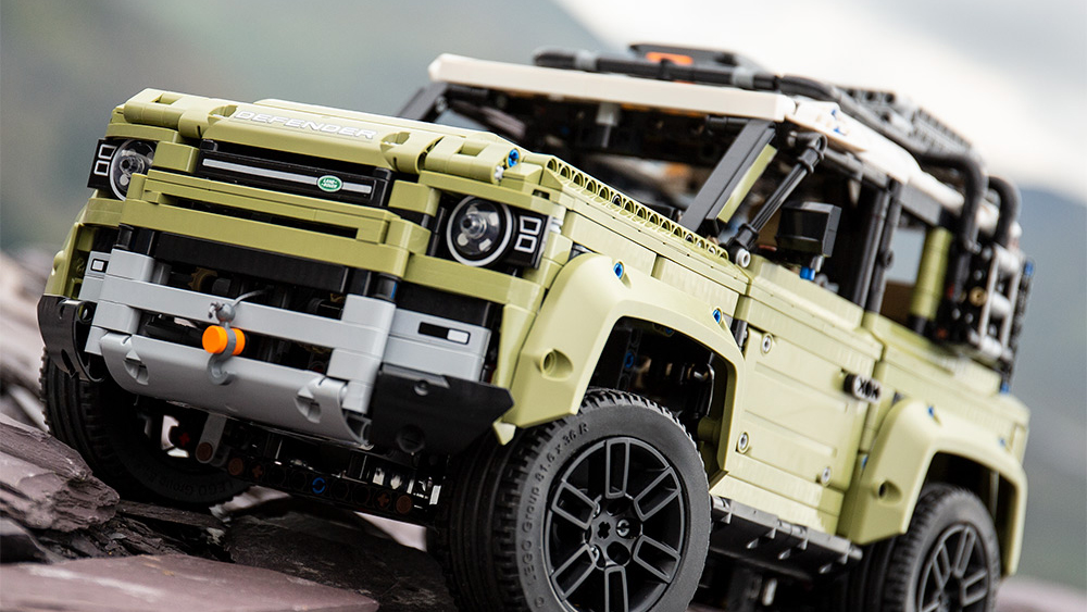 LEGO® TECHNIC ™ LAND ROVER DEFENDER 90 13