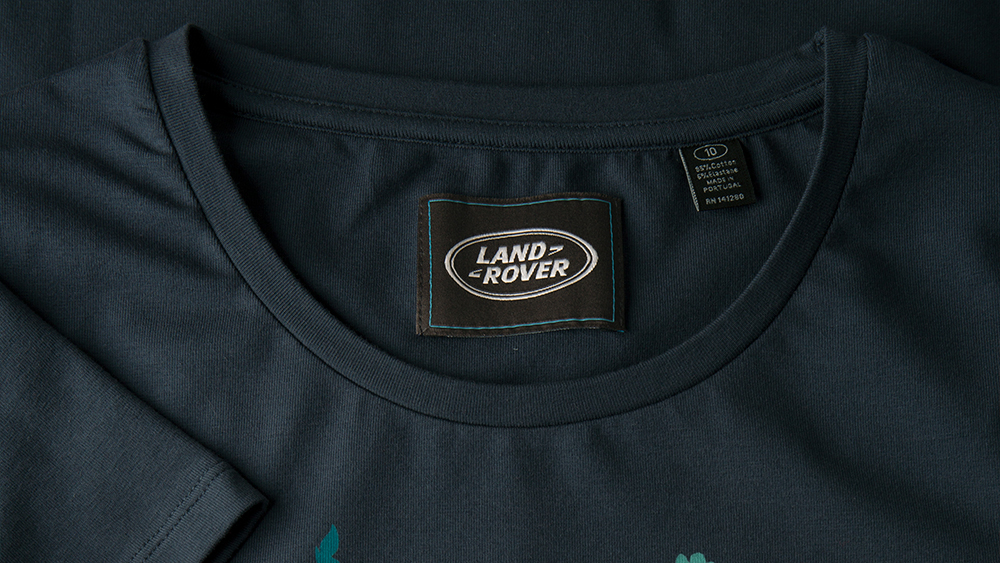 Get Land Rover WOMEN’S GRAPHIC T-SHIRT - NAVY At KWD 145.00