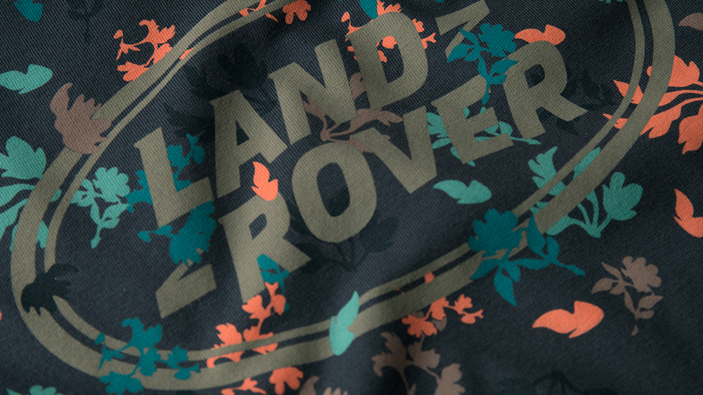 WOMEN’S GRAPHIC T-SHIRT - NAVY 6