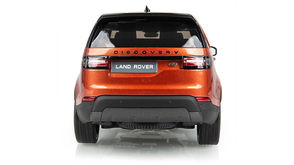 Get Land Rover Discovery 1:18 Scale Model At KWD 38.50